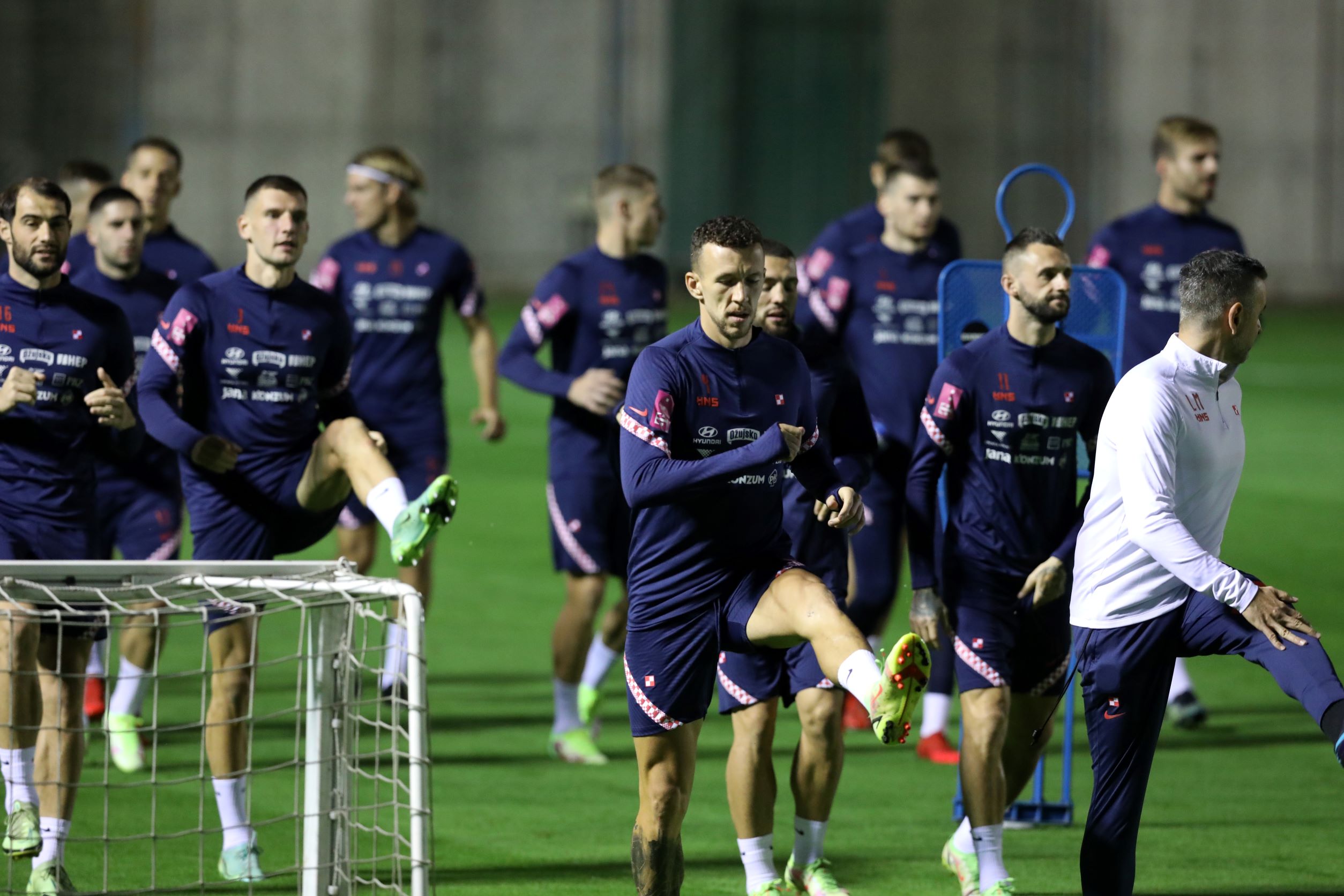 FOTO Vatreni odradili trening Svima za oko zapeo jedan neobičan detalj