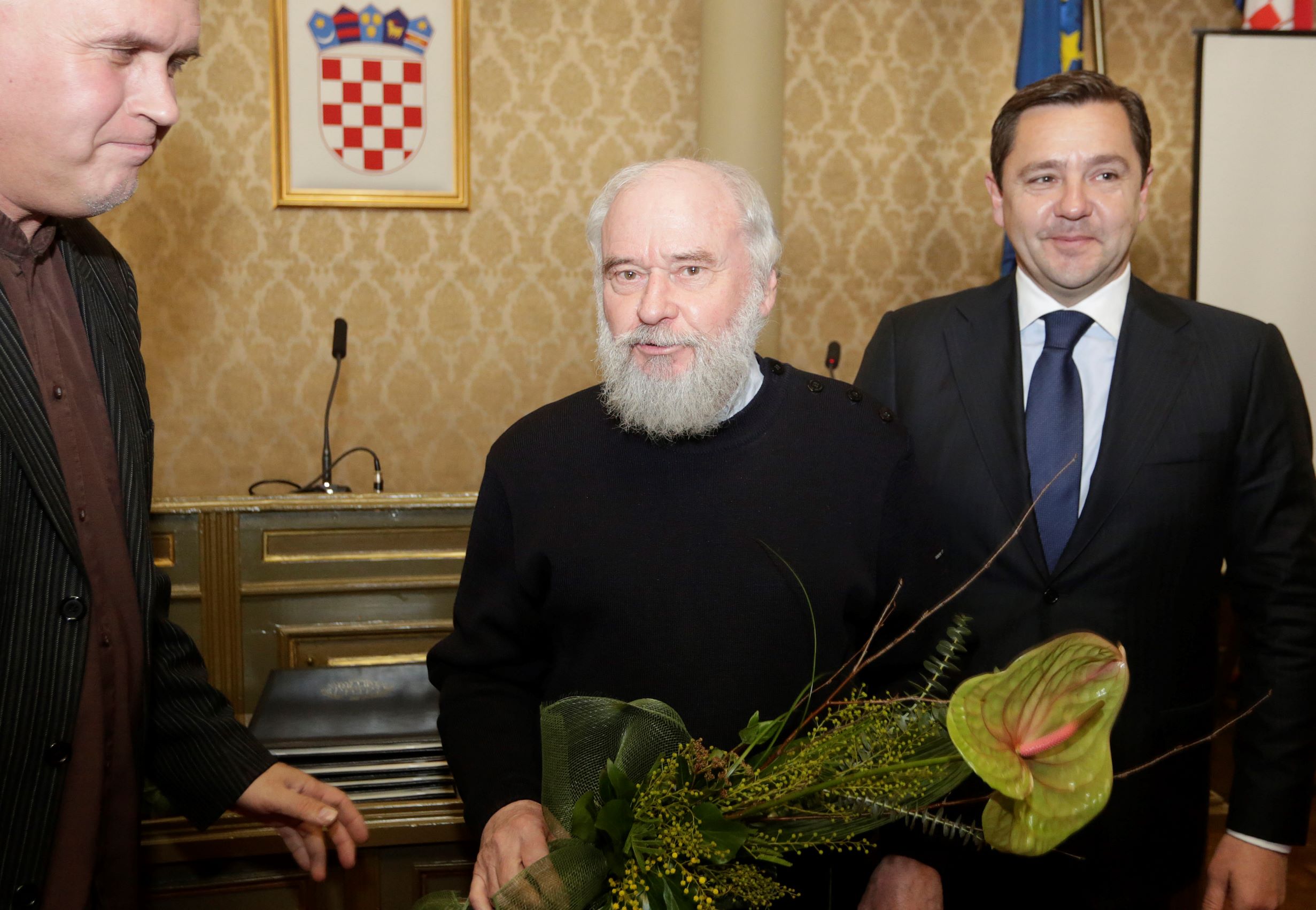 Obuljen Koržinek uputila izraze sućuti u povodu smrti akademskog kipara