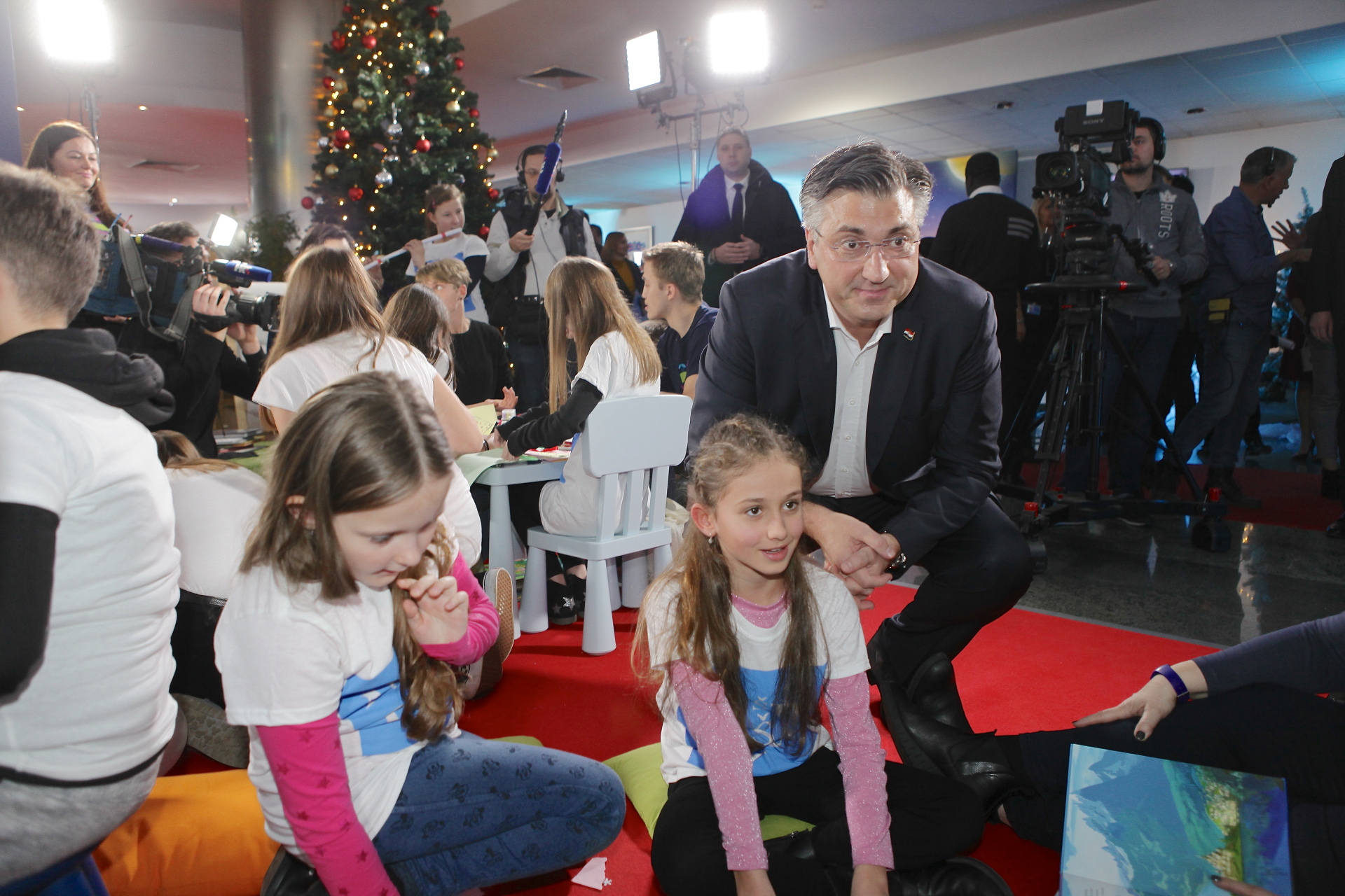 druženje s pozivima za emitiranje