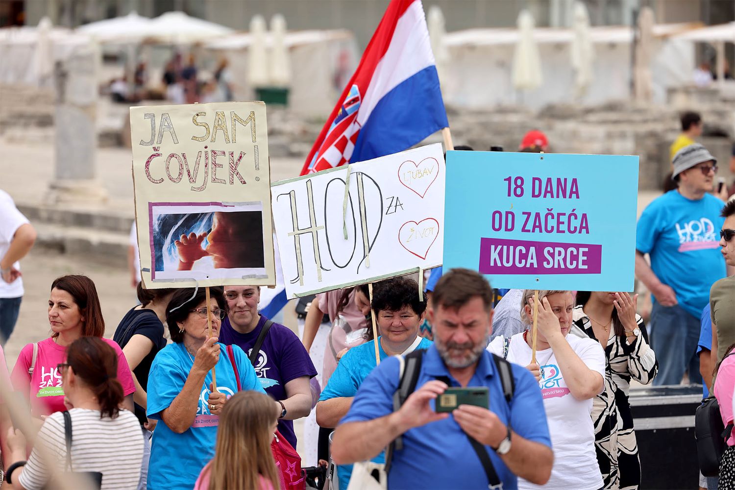 FOTO Hod za Život u Zadru: Život treba zaštiti bio on rođeni ili