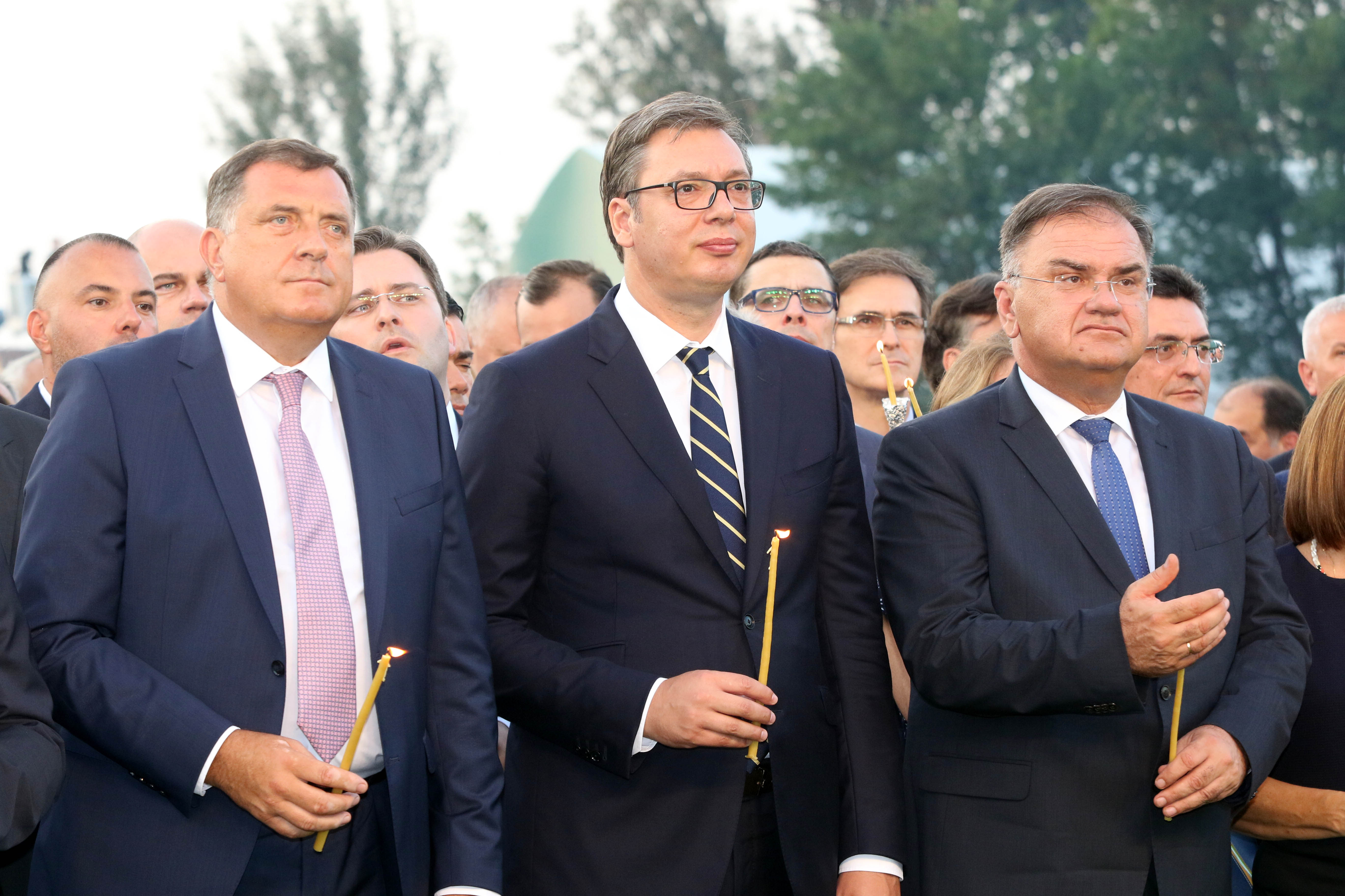 Vučić I Dodik Najavili Dizanje Kompleksa U Znak Sjećanja Na Zločine Nad ...