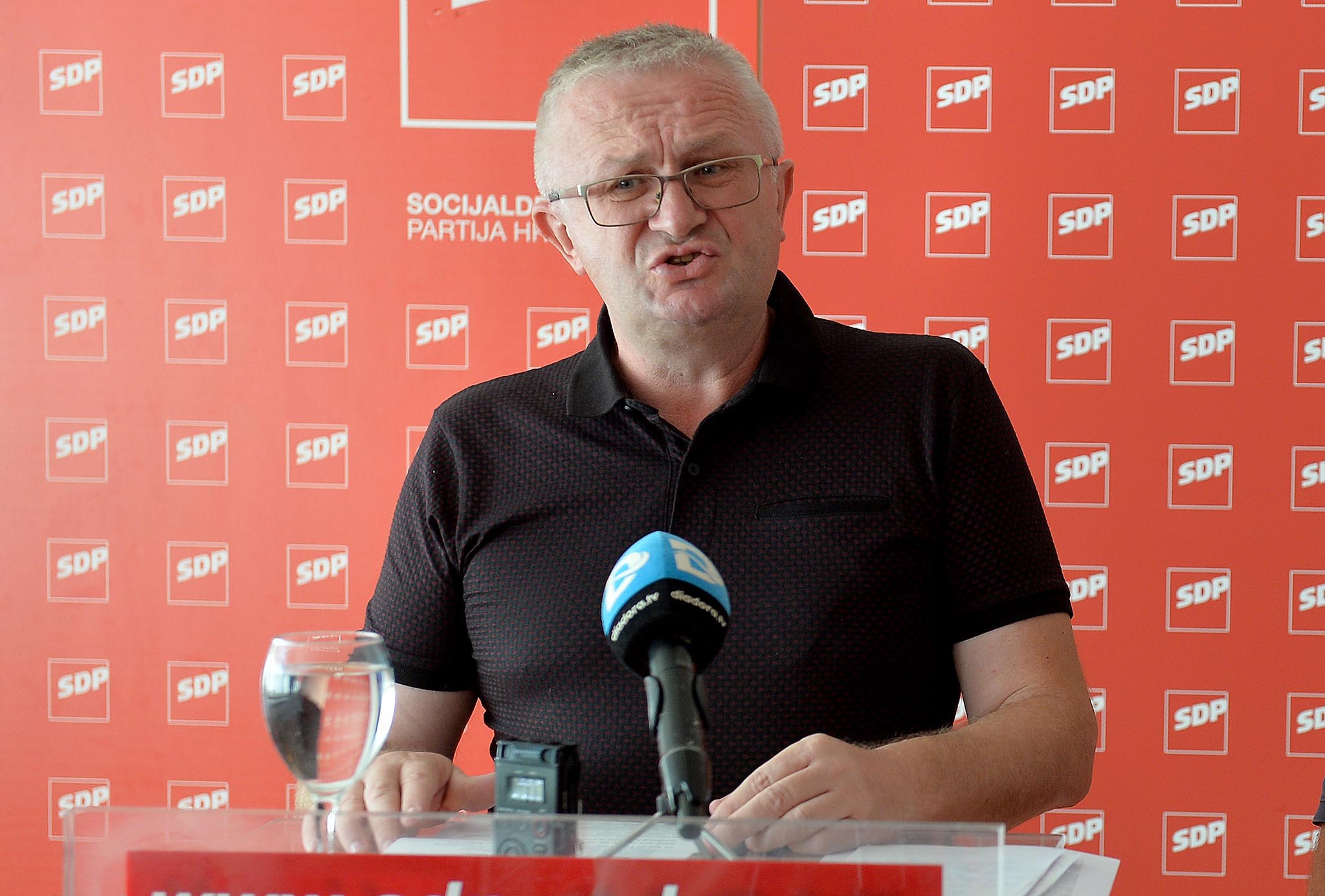 zakon atrakcija