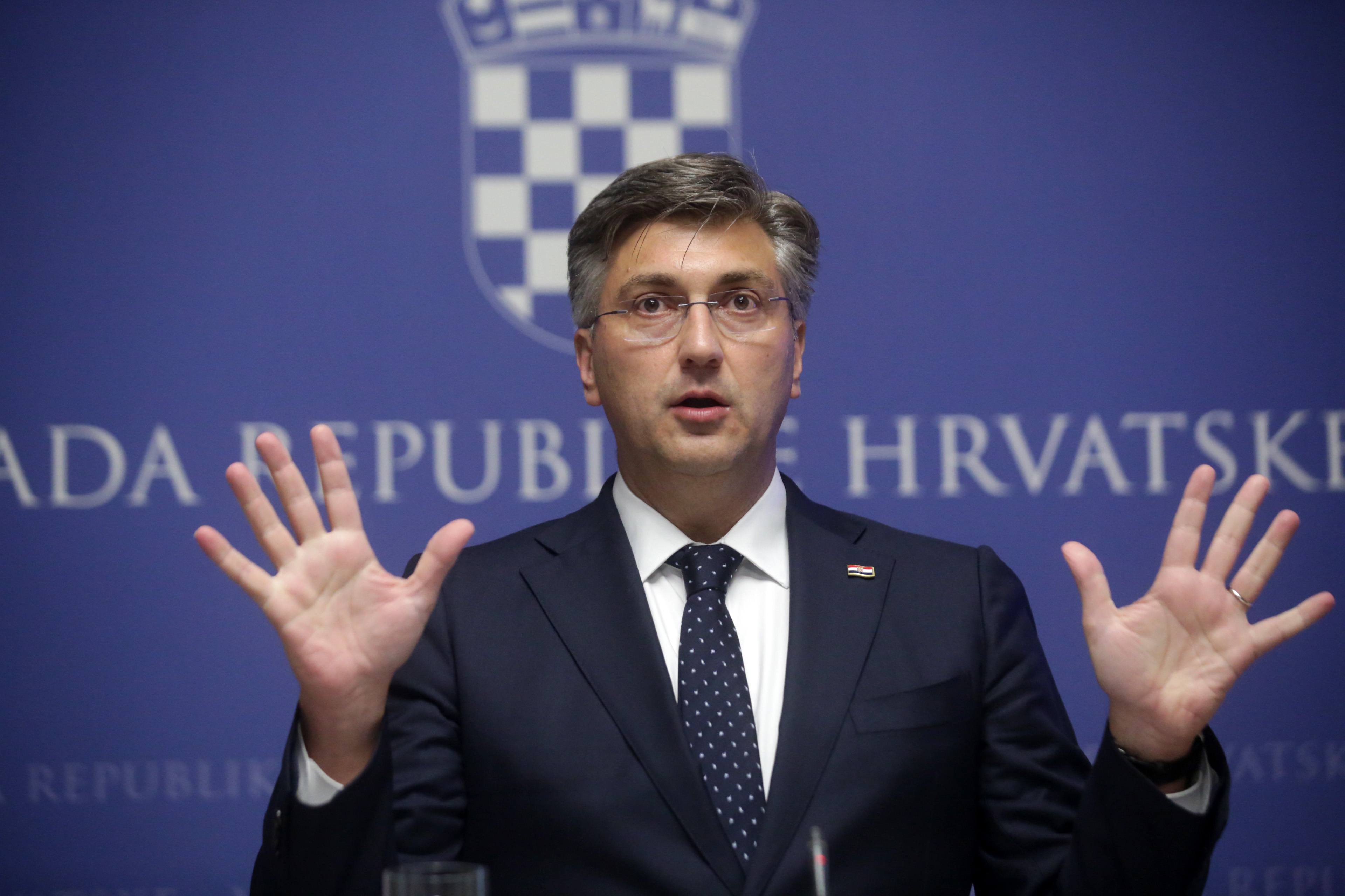 kako reći da li se muškarac s kojim se družite ozbiljno odnosi prema vama