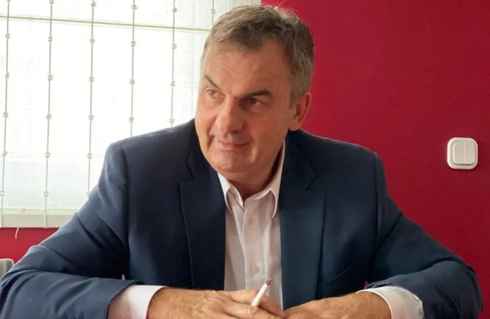 Tek tada se mogu određivati i deklinacije onih zvijezda koje se opažaju samo u.