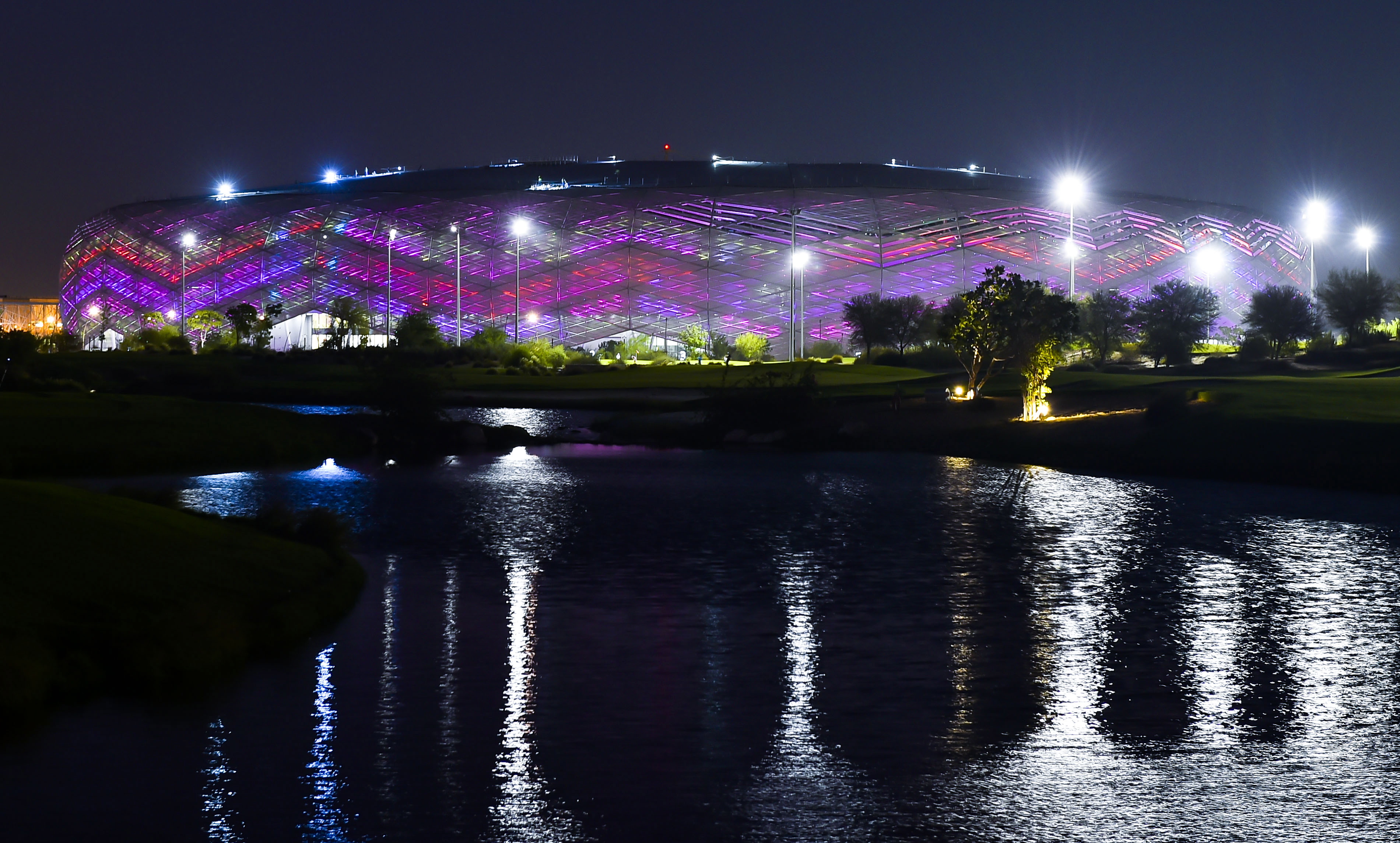 Стадион ночь Катар. Фестиваль света в Дохе 2023. Education City Stadium. Ночной стадион Катар фото.