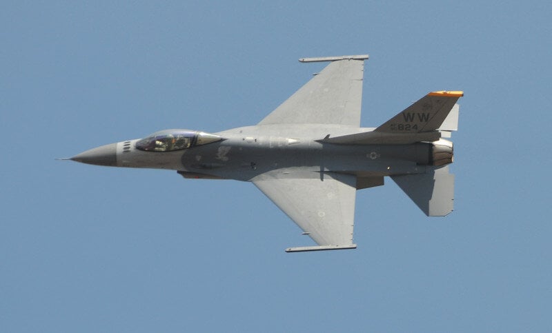 F-16