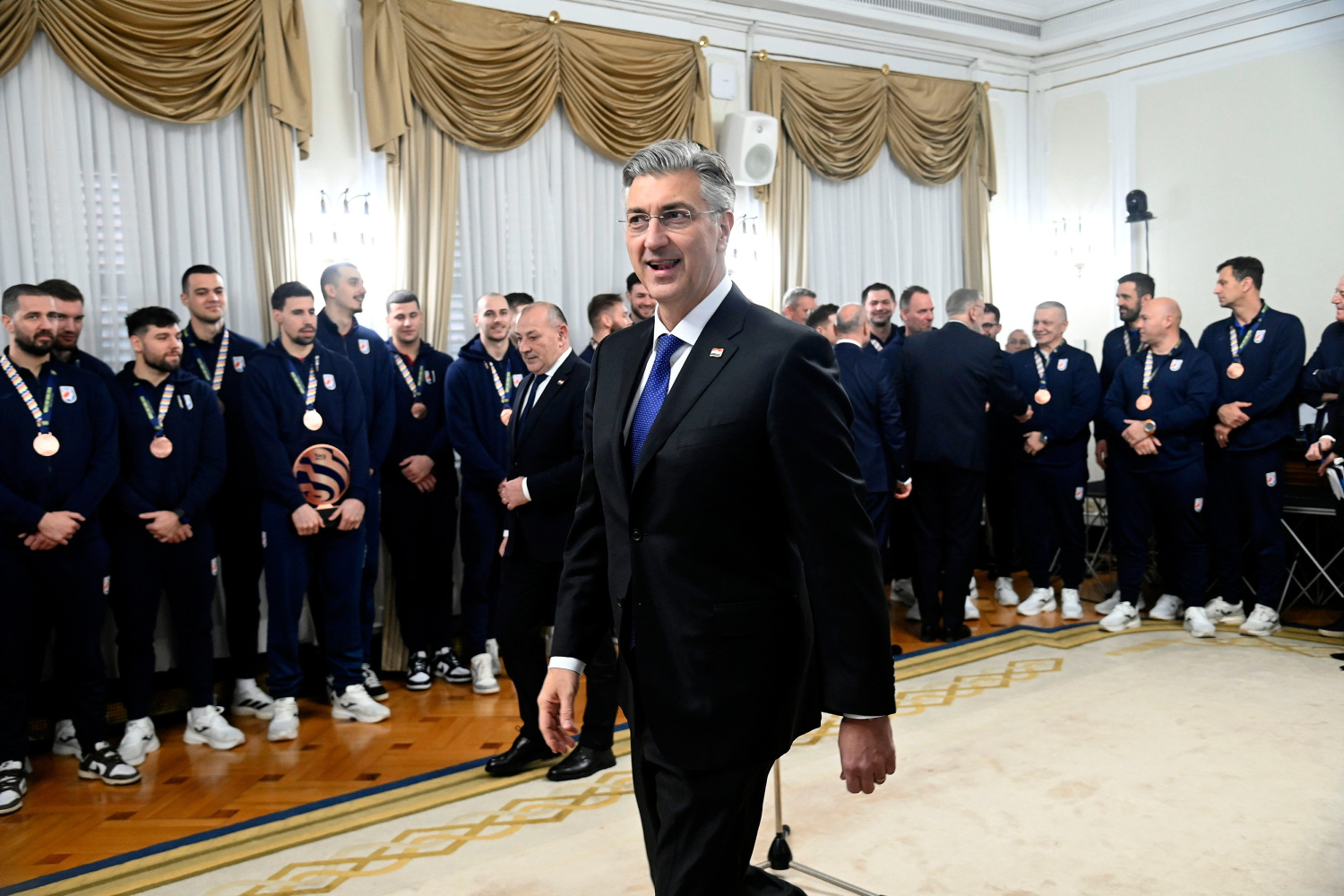 Evo kako je Plenković komentirao Kekinovu navijačku pjesmu: 'Da nisu žurili...'