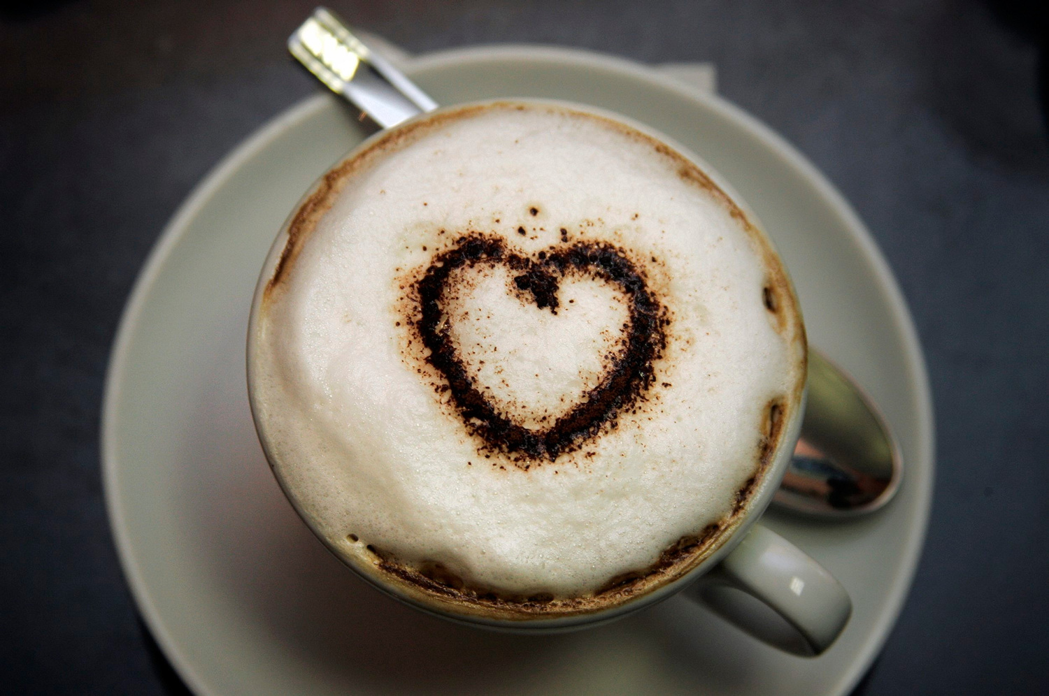 Pijete kavu svaki dan? Studija otkriva koliko vam se smanjuje rizik od sve češće bolesti