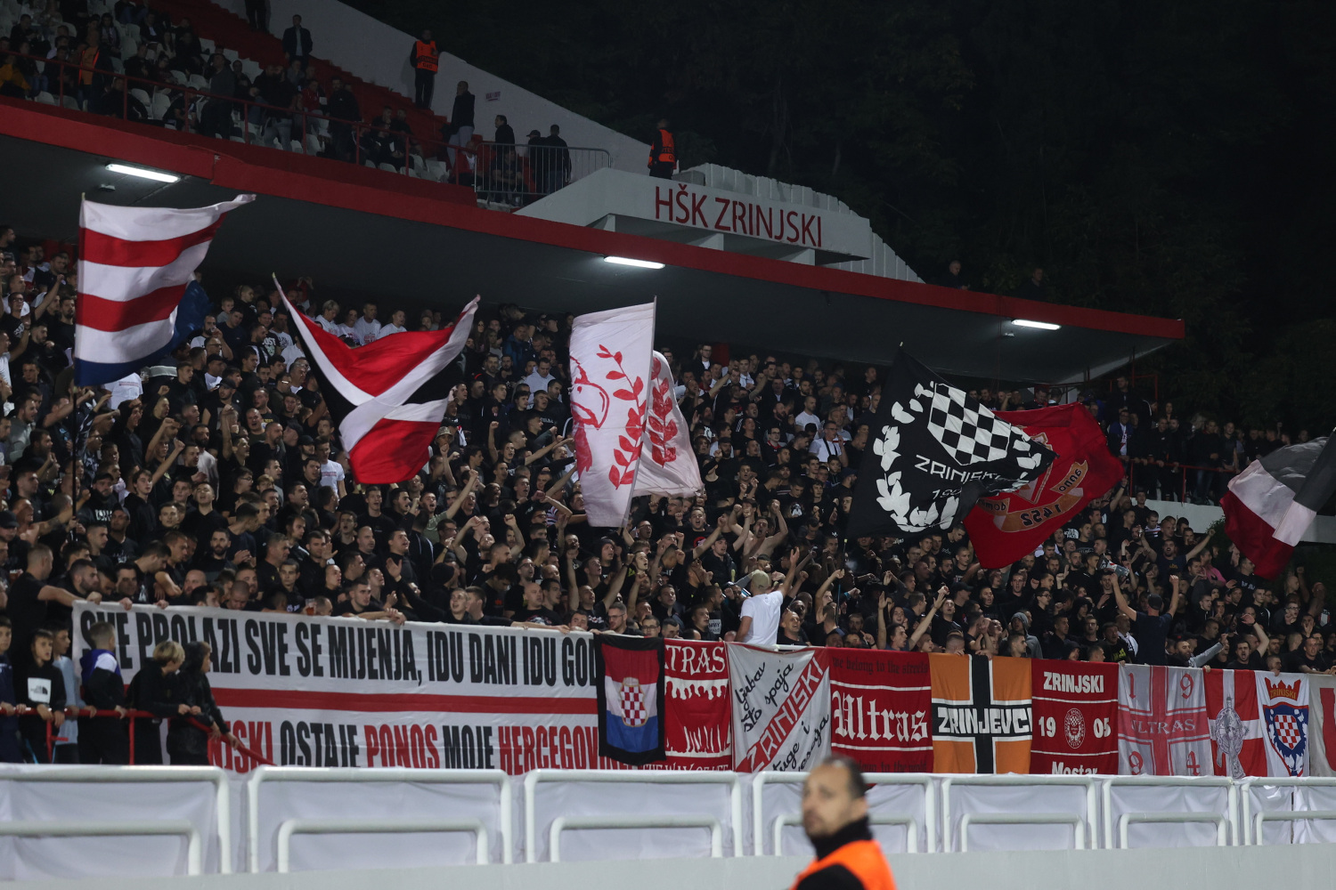 Englezi poslali upozorenje uoči dolaska u Mostar: 'Čim stignete, prijeđite most'