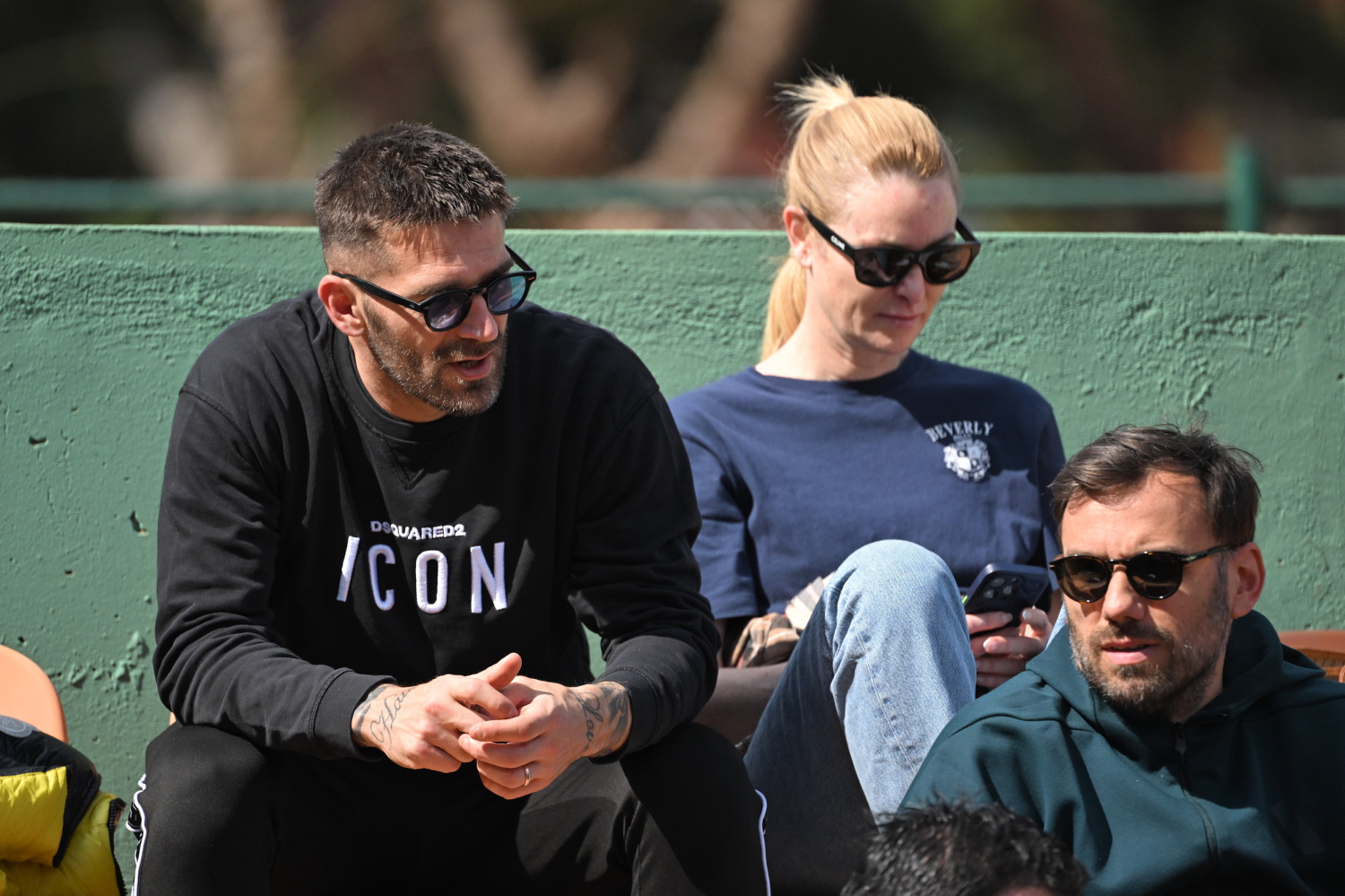 Livajina žena dobila čestitke pa iznenadila odgovorom: 'S našim muževima nema penzije'