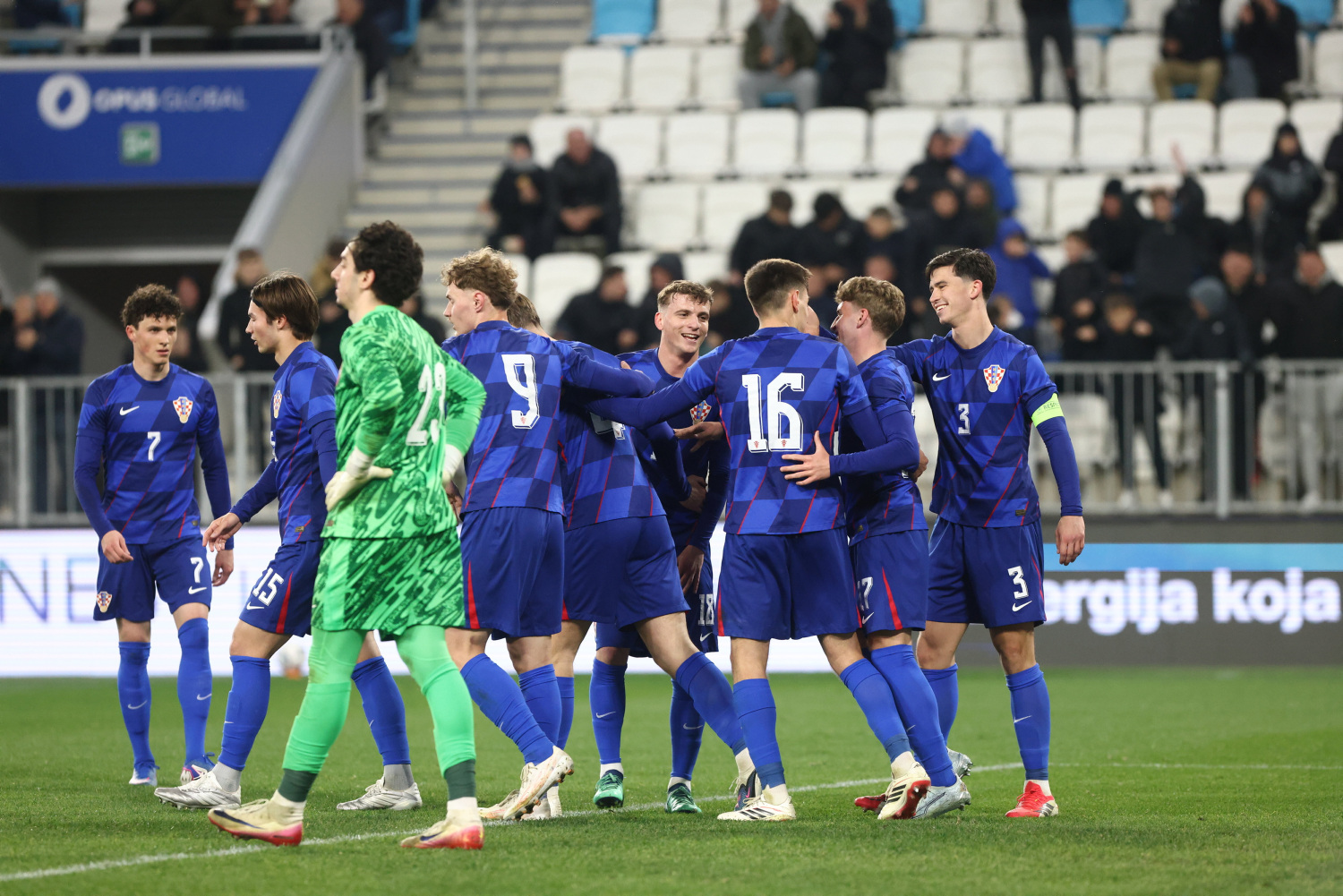 Turski izbornik se srušio u Osijeku: Hrvatska uvjerljivo slavila i došla na korak do Eura