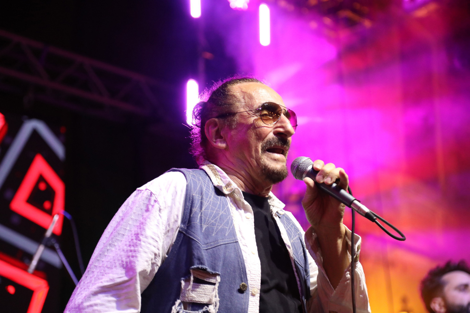 Bebek podijelio emotivnu uspomenu pa raznježio porukom: 'Hvala ti za svaku godinu'