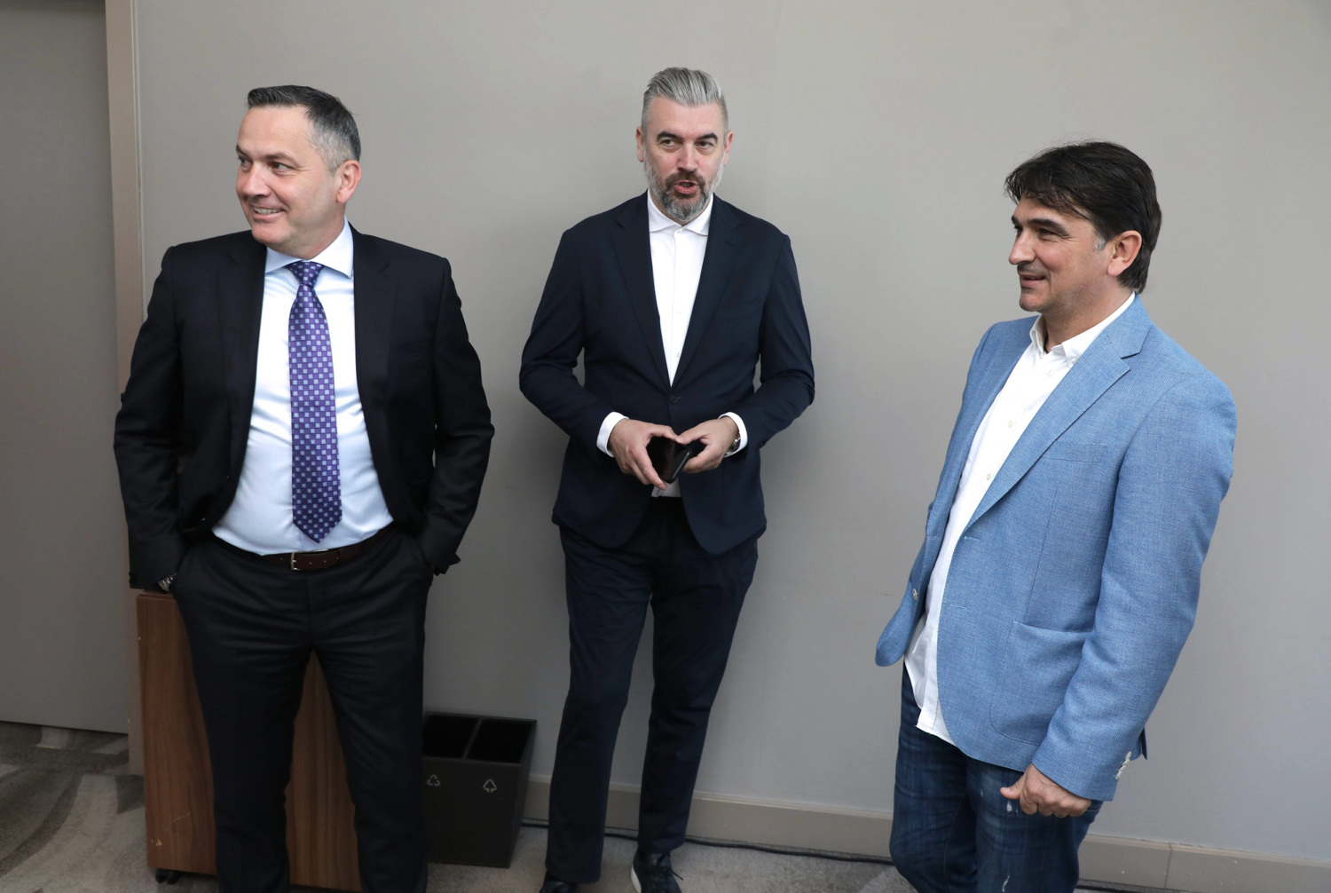 Dalić i delegacija HNS-a stigli u Vukovar: Odali počast žrtvama Domovinskog rata