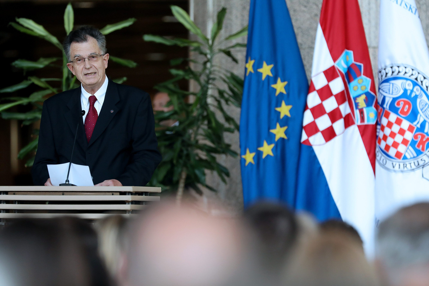 Bivši hrvatski veleposlanik pri Svetoj Stolici: 'Sjetite se što je rekao papa Franjo'