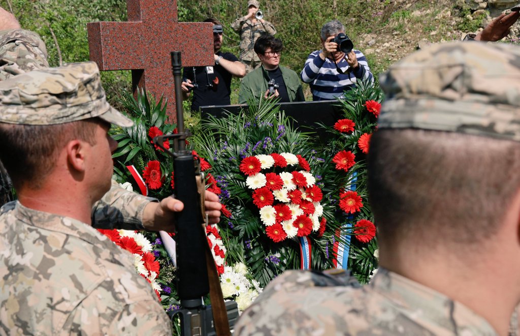 Komemoracije u Trusini i Ahmićima: Franjevac kojem je Armija ubila obitelj poslao poruku mira