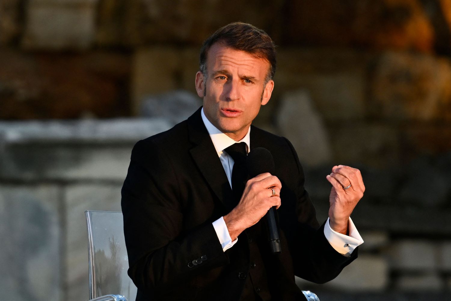 Macron upikao u osinje gnijezdo i pozvao Europljane na otrežnjenje: 'SAD, Kina i Rusija...'