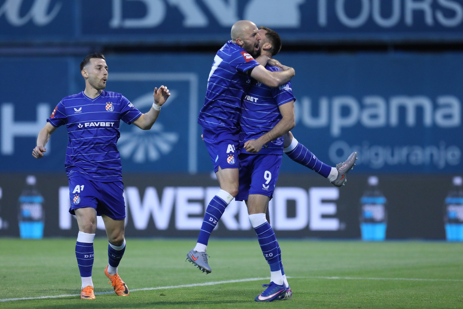 Dinamo pobjedom protiv Varaždina proslavio naslov prvaka Hrvatske