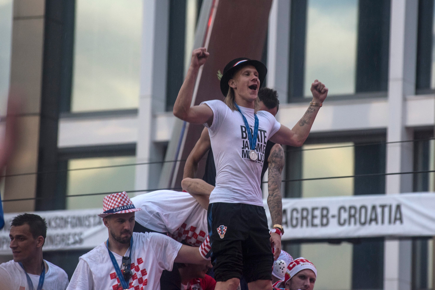 Domagoj Vida slavi na dva fronta, supruga se pohvalila uspjehom: 'Samo još jedan dokaz'