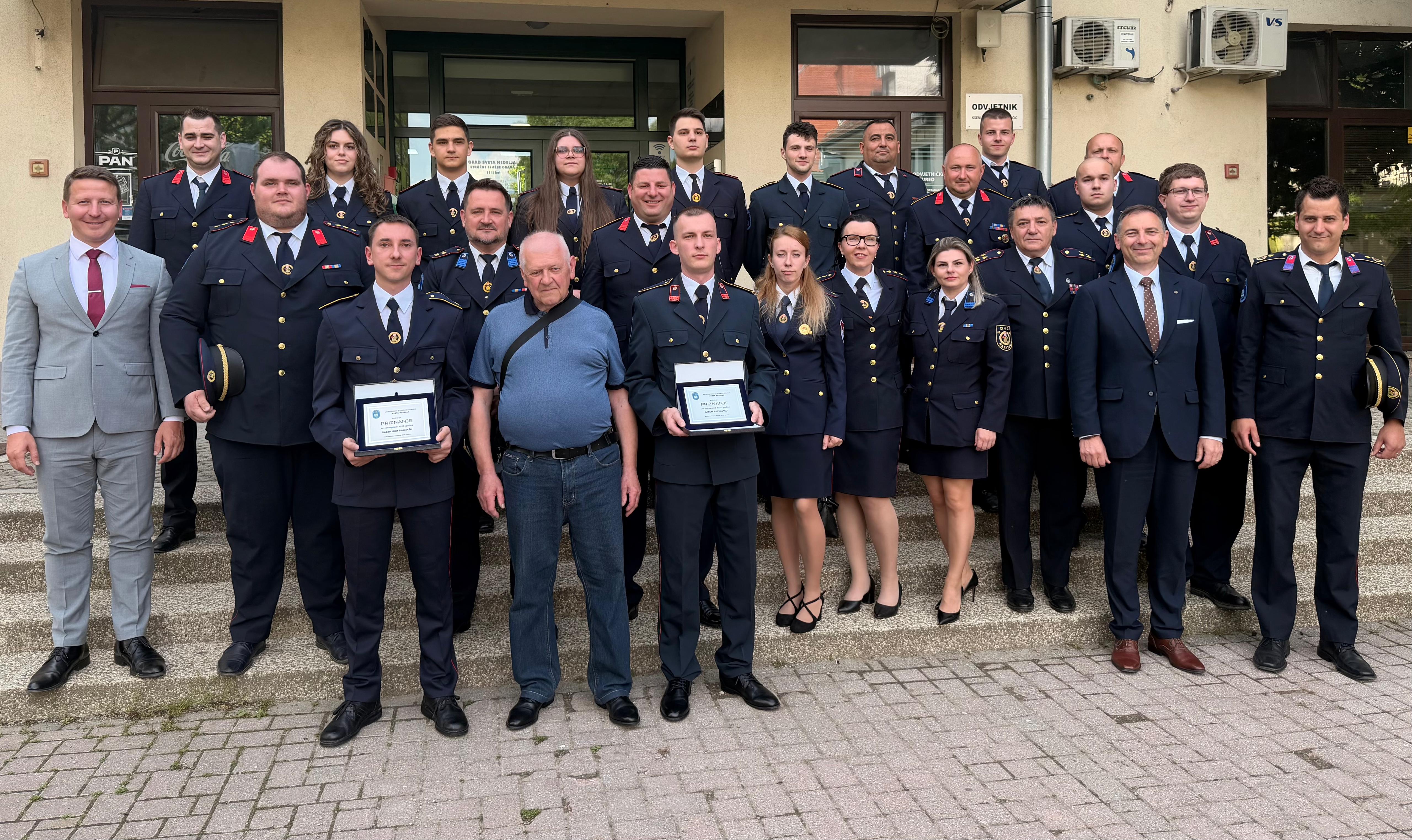 Herojski potez mladih vatrogasaca oduševio Hrvatsku: 'Da nije bilo njih, ne bih bio ovdje'