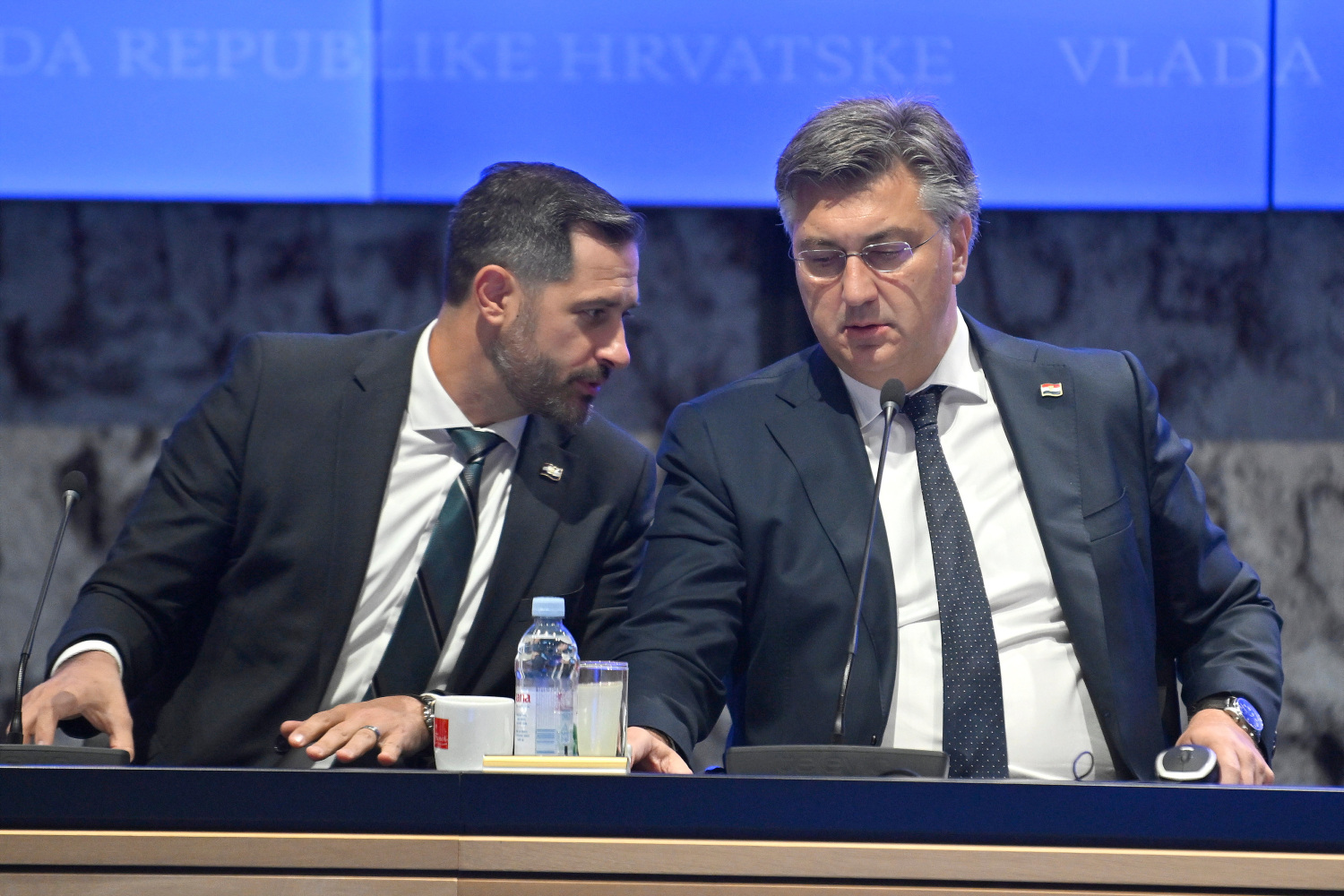 Ekonomist udario kontru ministru: 'Ako vam je do rezanja cijena, smanjite plaće sebi'
