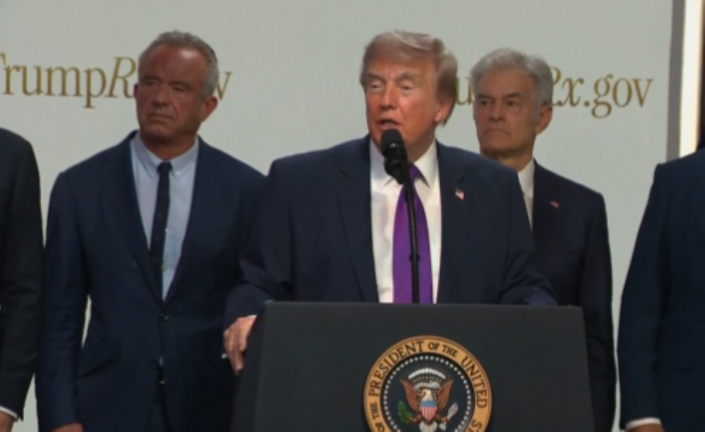 Trump istodobno zaprijetio Iranu i poslao poruku o Kubi: 'Sat vremena dijelilo me od napada'