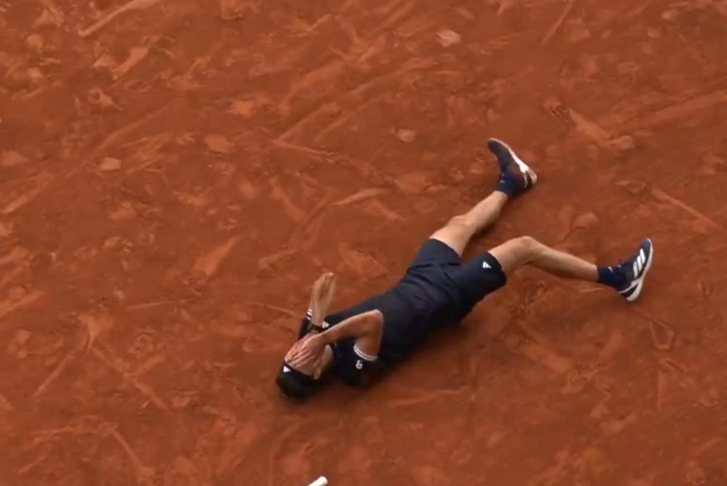 Drama od pet setova u finalu: Zverev osvojio premijernu Gran