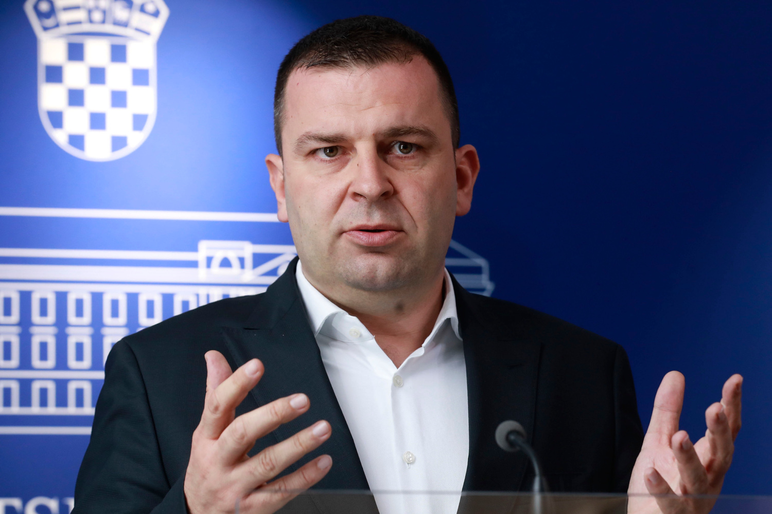Budiša prozvao državnu tajnicu zbog Pridea: Hrebak reagirao 