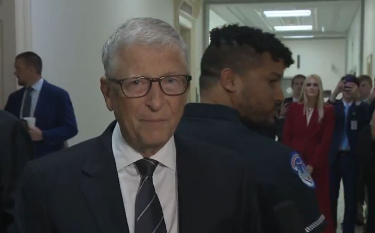 Gates tvrdi da ga je Epstein ucjenjivao: 'Te afere su bile b