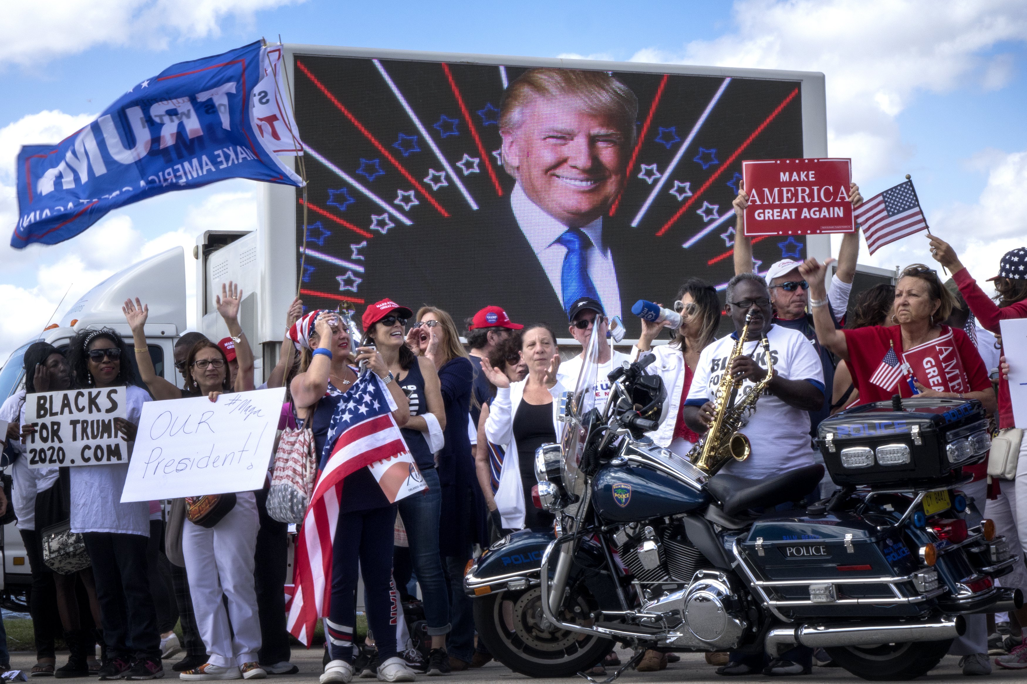 Сша привели. Митинги в США за Трампа. Митинги против Трампа 2020. Митинг за Дональда Трампа. Протесты в поддержку Трампа в США.